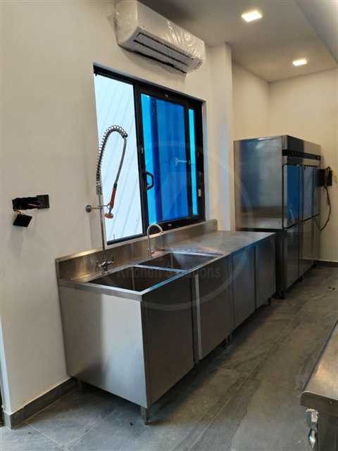 Private Kitchen Setup