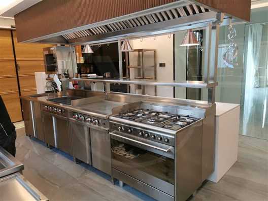 Private Kitchen Setup