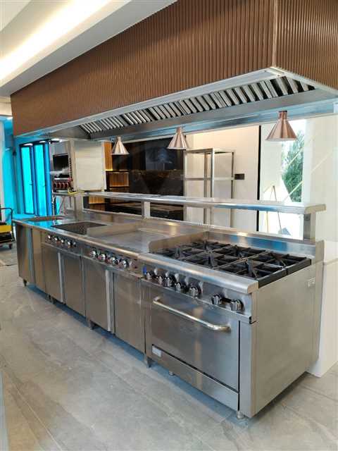 Private Kitchen Setup